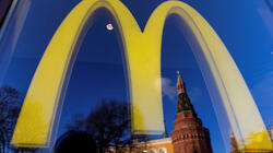 Ουκρανία: Τα McDonald's ξανανοίγουν καταστήματά τους 
