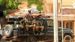 Μπουρκίνα Φάσο: 5 στρατιωτικοί και 30 «τρομοκράτες» νεκροί σε νέα επίθεση 