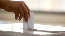 Ανασχηματισμός και κάλπες στις 2 Οκτωβρίου: Η εισήγηση για πρόωρες εκλογές που προβληματίζει τον Μητσοτάκη