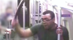 Λονδίνο: Έβγαλε τη ματσέτα στο μετρό κι άρχισε να μαχαιρώνει τον κόσμο