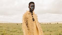 Η έκθεση «Africa Fashion» εξυμνεί την καινοτομία δημιουργών μόδας από 20 χώρες