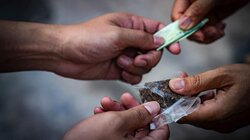 Ηράκλειο: Συνελήφθησαν ζευγαριού για ναρκωτικά – Κατασχέθηκε σχεδόν μισό κιλό κάνναβης