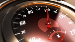 Θεσσαλονίκη: Συνελήφθη 23χρονος που έτρεχε με 170χλμ/ώρα