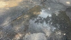 Ηράκλειο: Ο αγωγός έσπασε, τα νερά τρέχουν...