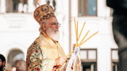 Η ρωσική επίθεση στον Οικουμενικό Πατριάρχη και η "ασπίδα" προστασίας του Μητροπολίτη Ανδρέα στον κ.κ. Βαρθολομαίο