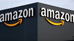 Η Amazon παραδίδει τα πρώτα της δέματα στο Ηνωμένο Βασίλειο με τη βοήθεια drone
