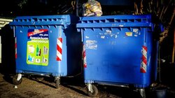 Νέα Αλικαρνασσός: «Μια γειτονιά που ασφυκτιά από τα σκουπίδια»