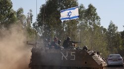 Ο ισραηλινός στρατός λέει ότι έπληξε έναν "πυρήνα της Χεζμπολάχ" στον νότιο Λίβανο 