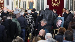 Κηδεία Μανώλη Λιδάκη