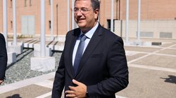 Απόστολος Τζιτζικώστας