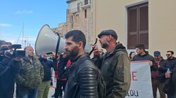 Οικοδόμοι, Πορεία διαμαρτυρίας, ΑΑΔΕ