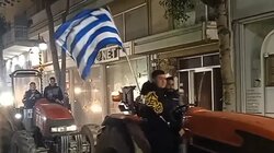 Πύργος: Νυχτερινή πορεία αγροτών με τρακτέρ στην πόλη