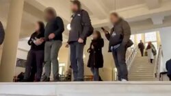 Δικαστήρια βιασμός πατέρας