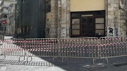 Ηράκλειο: Πτώση τμήματος της στέγης στο μέγαρο Κοθρή – Αποκλείστηκε η οδός Επιμενίδου