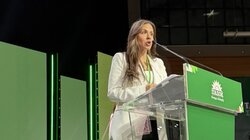 Συνέδριο ΠΑΣΟΚ - Ελένη Βατσινά: Είμαστε έτοιμοι να διεκδικήσουμε ισχυρή εντολή για σχηματισμό Κυβέρνησης