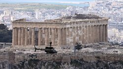 Στρατιωτική παρέλαση