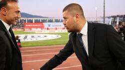 Η θλιβερή εικόνα του Μάκη Γκαγκάτση που αγνόησε τον ΟΦΗ