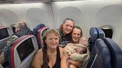 Γέννηση, Αεροπλάνο, ΗΠΑ