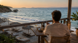 αντρας-παραλια