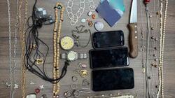 Κινητά, κοσμήματα και τραπεζικές κάρτες στο κλεμμένο αμάξι που οδηγούσε ο Αιγύπτιος δραπέτης!