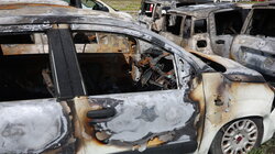 χώρος στάθμευσης ενοικιαζόμενα φωτιά