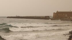 “Εκρηκτικό” μείγμα στην Κρήτη: Αφρικανική σκόνη, βροχές, καταιγίδες, χαλάζι και ισχυροί άνεμοι!