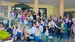 Κάλαντα άνοιξης, Μάλια