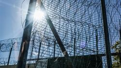 Ηράκλειο: Βγήκε με το σκυλί βόλτα και έπεσε πάνω στον δραπέτη!