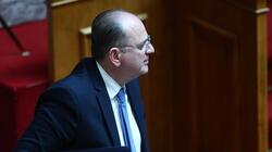 Μακάριος Λαζαρίδης: Το χρονικό μιας προαναγγελθείσας παραίτησης