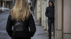 Παρακολούθηση, Άνδρας, Γυναίκα