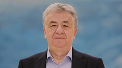 Σταύρος Αρναουτάκης, Πορτρέτο