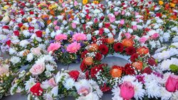 Στεφάνια, Μεγάλη Πέμπτη, Σταυρός