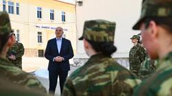 Δένδιας: Θεσμική τομή η κατάταξη των πρώτων εθελοντριών οπλιτών των Ενόπλων Δυνάμεων
