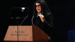Πέθανε στα 56 της χρόνια η Μαρζάν Σατραπί, παγκοσμίως γνωστή για το «Περσέπολις»