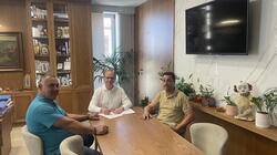 Δήμος Ρεθύμνης: Υπεγράφη σύμβαση για κατασκευή λιθοδομών στις Τοπικές Κοινότητες