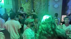 Akylas: Διασκέδασε σε drag show στην Κρήτη
