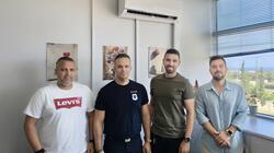ΔΩΡΕΑ ΣΤΟ ΓΡΑΦΕΙΟ ΑΝΗΛΙΚΩΝ