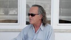 Νίκος Καλογερόπουλος: Θρήνος στον καλλιτεχνικό κόσμο - Από το θέατρο και το ιστορικό «Κάμπινγκ», μέχρι την ποίηση και το τραγούδι