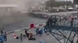 Iνδονησία: Εικόνες πανικού και καταστροφής από τα 7, 7 Ρίχτερ – «Θαμμένοι ζωντανοί στα ερείπια»