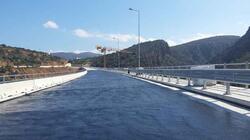 "Έχω κάνει πολλά λάθη...": Πώς ο αστυνομικός έσωσε τον 25χρονο που απειλούσε να πέσει από ύψος 50 μέτρων