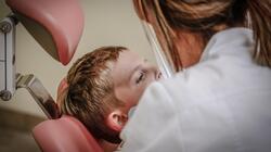 Επιστρέφει το Dentist Pass: Δωρεάν οδοντιατρικοί έλεγχοι για 300.000 παιδιά
