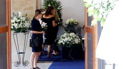 Πλήθος κόσμου στο «ύστατο χαίρε» στην Μαργαρίτα Παπανδρέου - «Αγάπησε την Ελλάδα και πάλεψε για αυτήν»