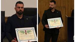 Ο λεβέντης Κρητικός που όρμησε στις φλόγες, τιμήθηκε με τον Αστυνομικό Σταυρό