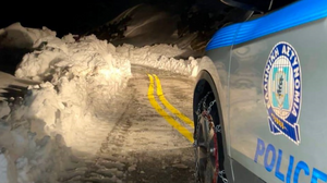 Περιπέτεια για δύο νέους που εγκλωβίστηκαν στα χιόνια 