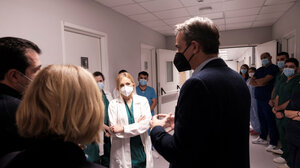 Μητσοτάκης: Θα είμαστε από τους πρώτους στην Εύρωπη που θα παραλάβουν τα νέα φάρμακα για τον κορωνοϊό 