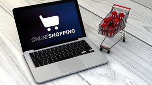 Online κάνουν τουλάχιστον το 10% των αγορών τους οι Έλληνες