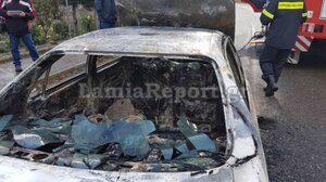 Απανθρακώθηκε μέσα στο αυτοκίνητο μετά το τροχαίο