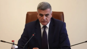 Βουλγαρία: Αποπομπή του υπουργού Άμυνας λόγω φιλορωσικών αναρτήσεων