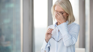 Τι προκαλεί τα συμπτώματα της μακράς Covid-19