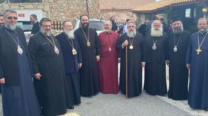 Στιγμές ξεγνοιασιάς για τον νέο Αρχιεπίσκοπο